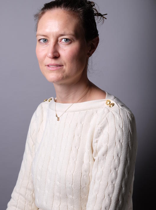 dr. Beelen Machteld - AZ Rivierenland