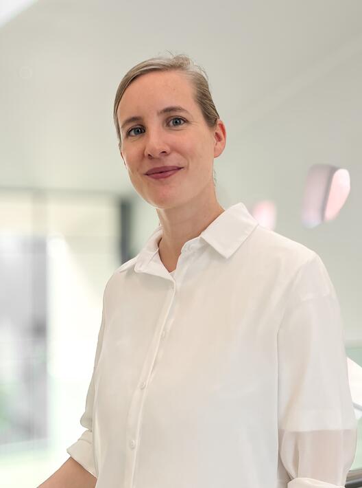 dr. Eline Stroobants